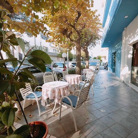 Hotel Marittimo Rimini Luaran gambar