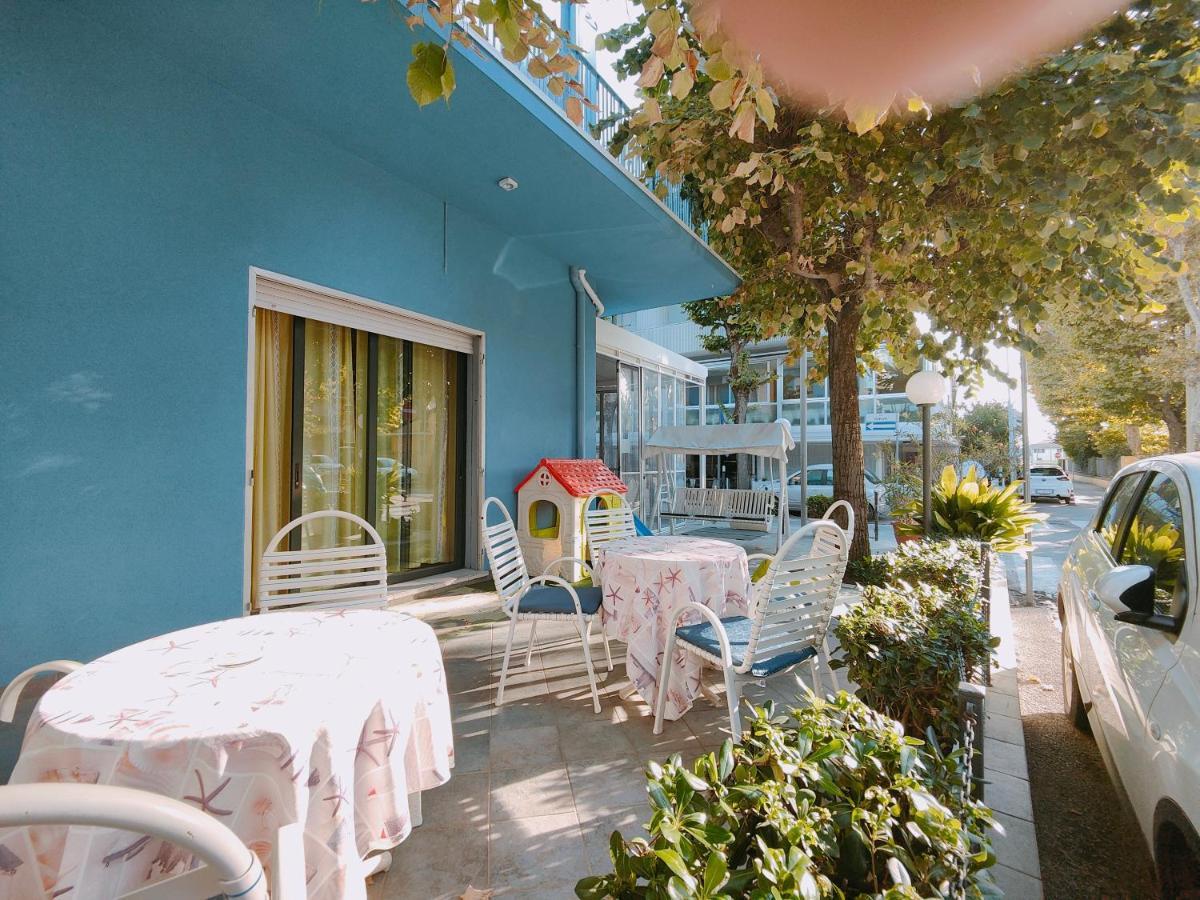 Hotel Marittimo Rimini Luaran gambar
