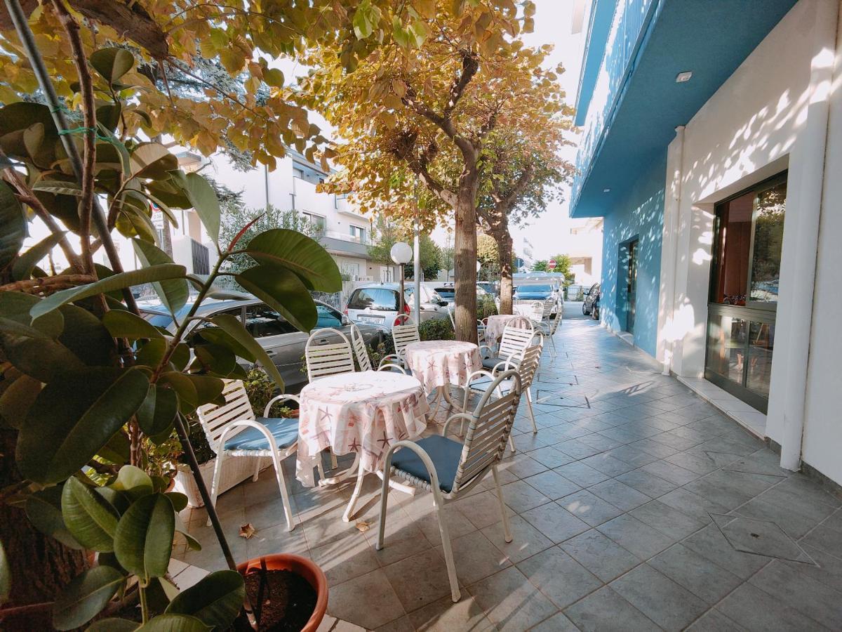 Hotel Marittimo Rimini Luaran gambar
