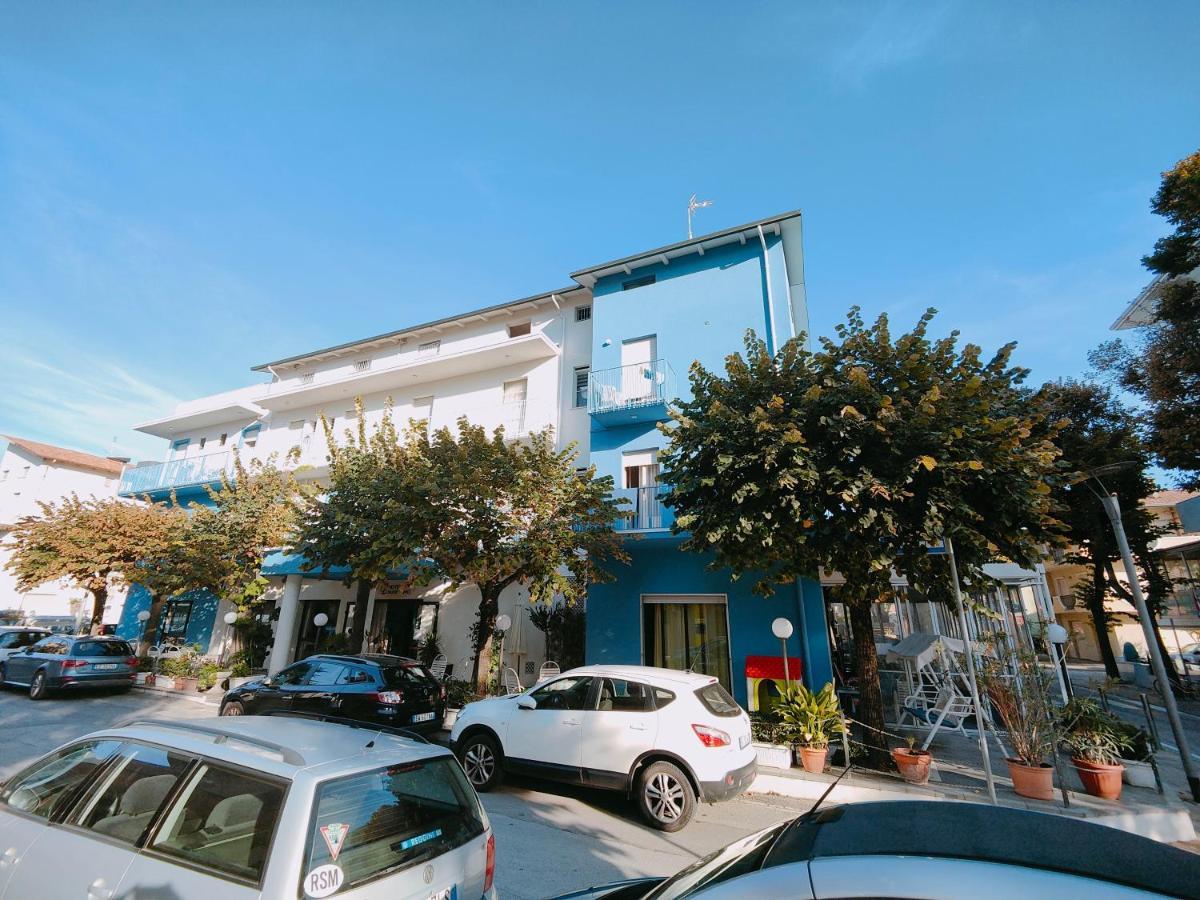 Hotel Marittimo Rimini Luaran gambar