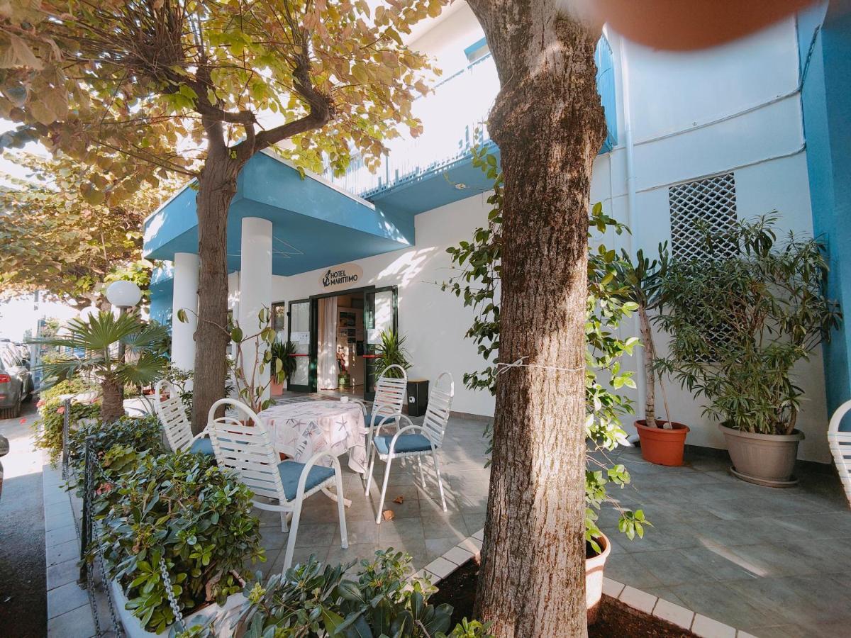 Hotel Marittimo Rimini Luaran gambar