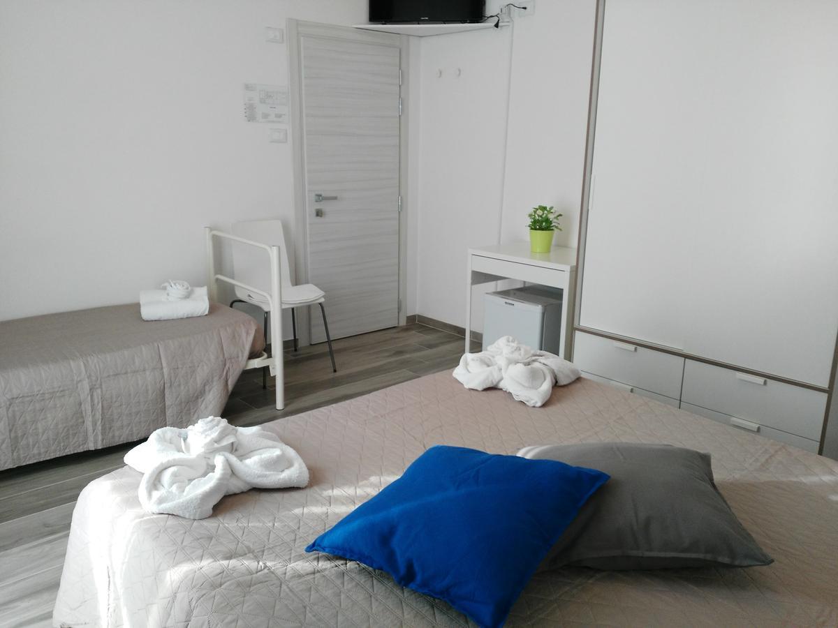 Hotel Marittimo Rimini Luaran gambar