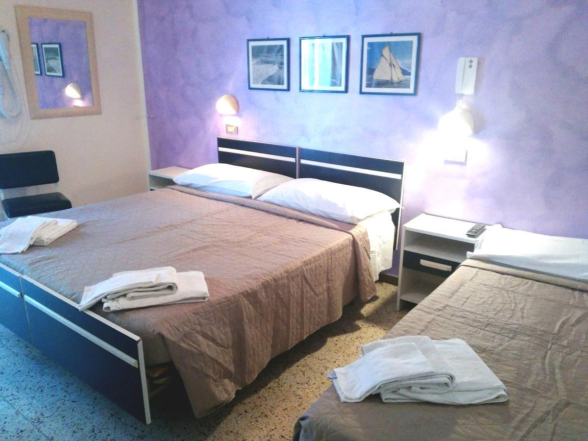 Hotel Marittimo Rimini Luaran gambar