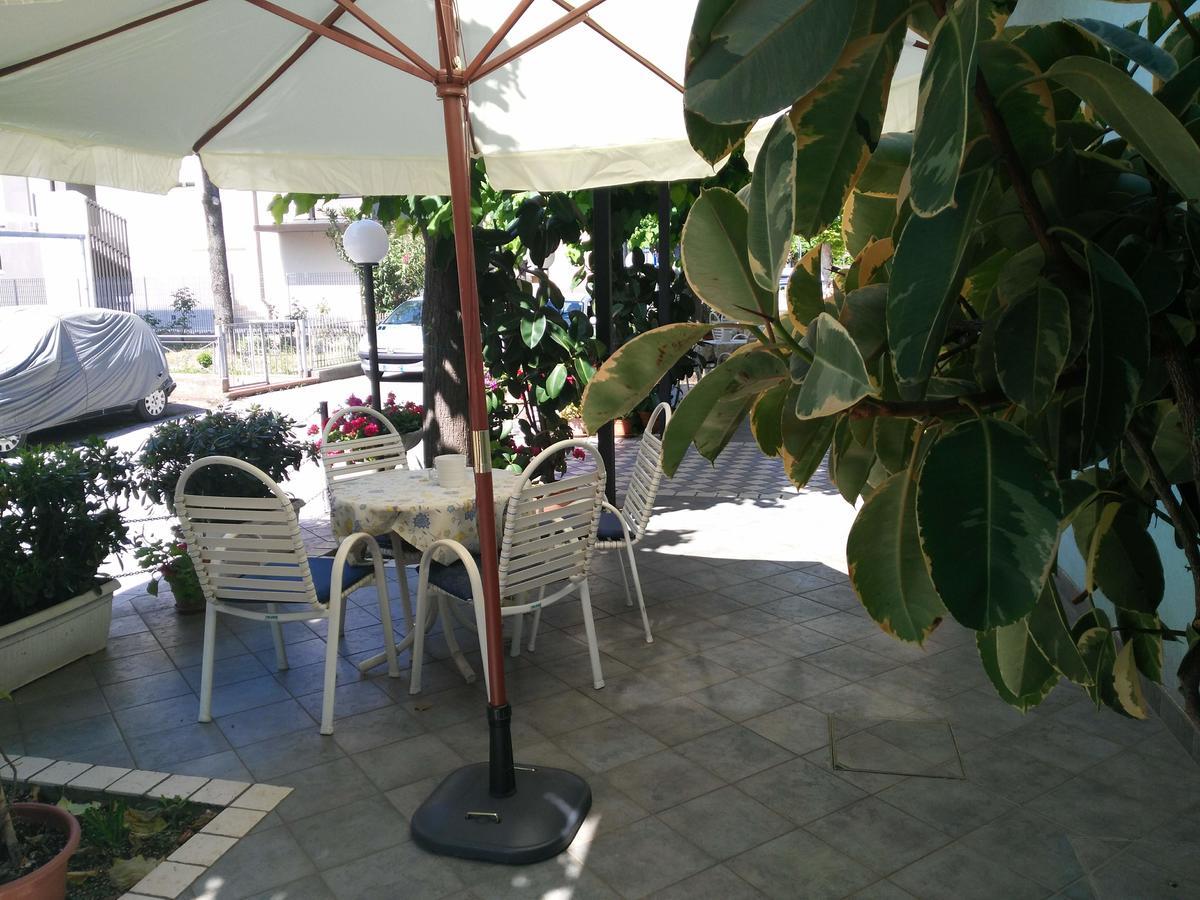Hotel Marittimo Rimini Luaran gambar